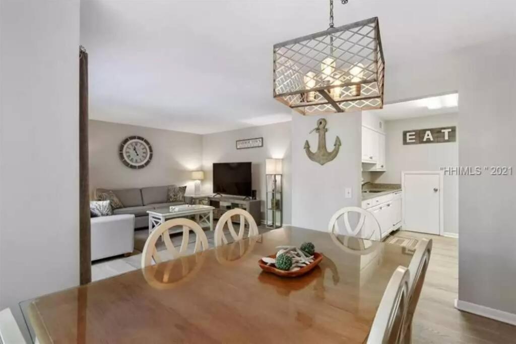 Villa New Pics! Harbour Town 3Br/3Ba - Pool Access - Book Now à Île de Hilton-Head Extérieur photo