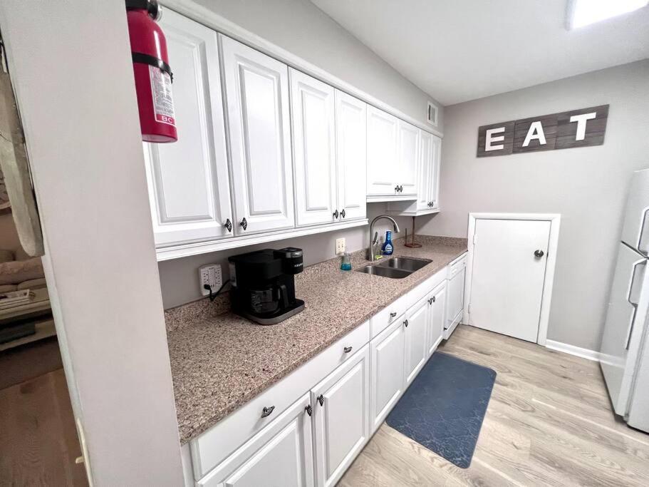 Villa New Pics! Harbour Town 3Br/3Ba - Pool Access - Book Now à Île de Hilton-Head Extérieur photo